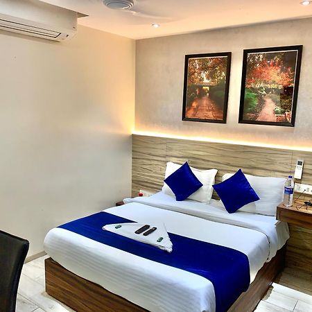 The Dream Residency Hotel Mumbai Exterior photo
