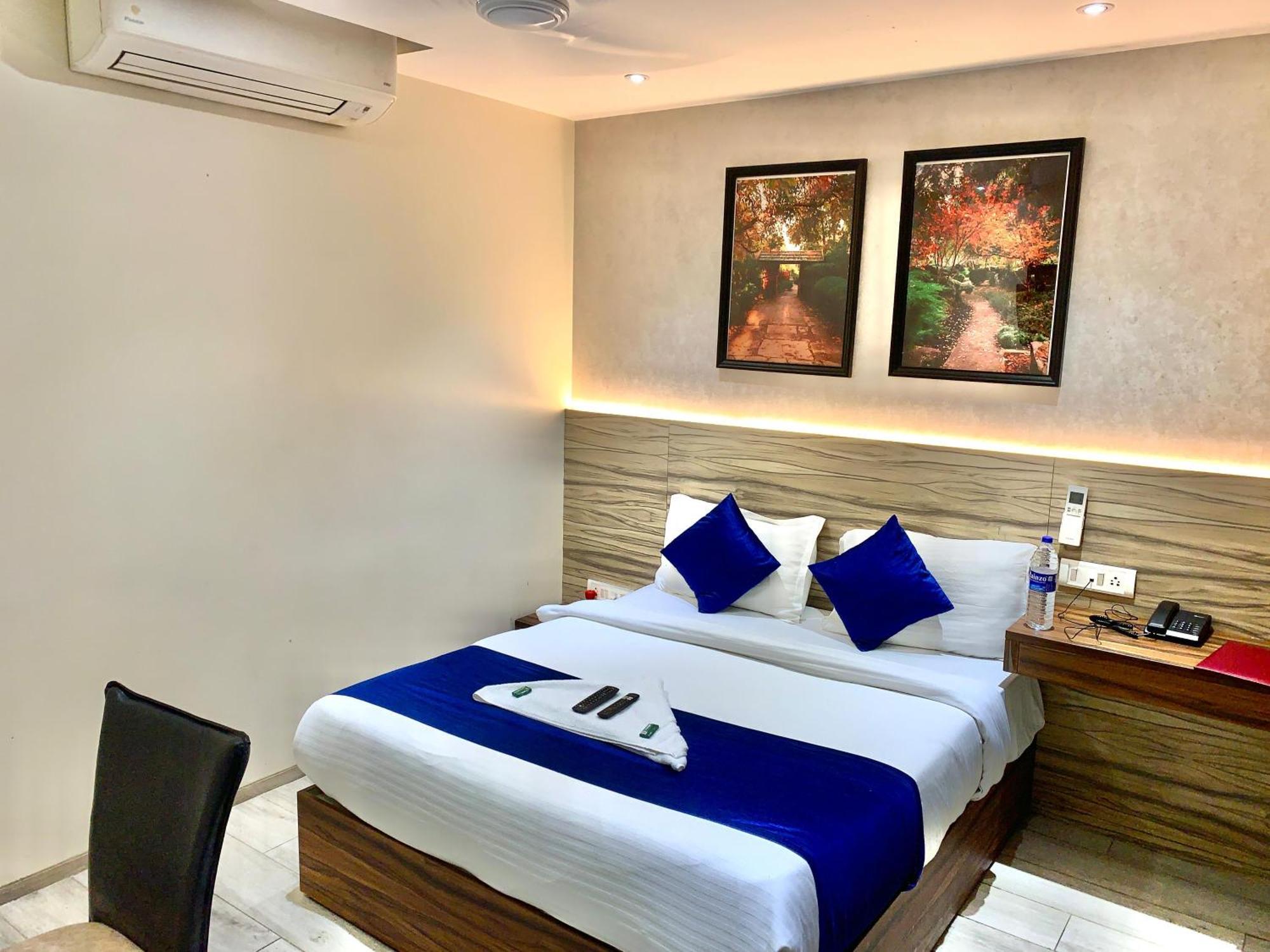 The Dream Residency Hotel Mumbai Exterior photo
